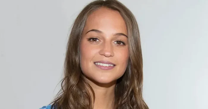 Alicia Vikander Biography