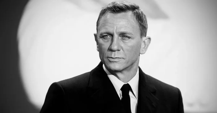 Daniel Craig Biography