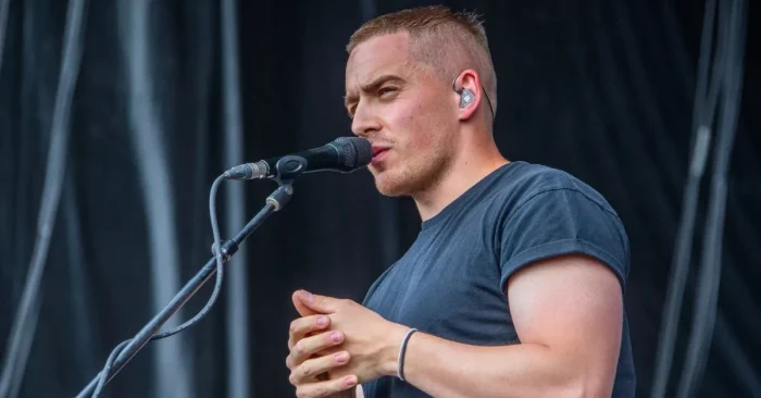 Dermot Kennedy Biography