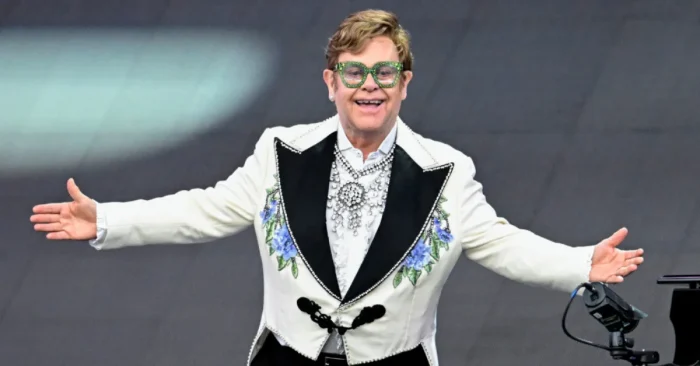 Elton John Biography
