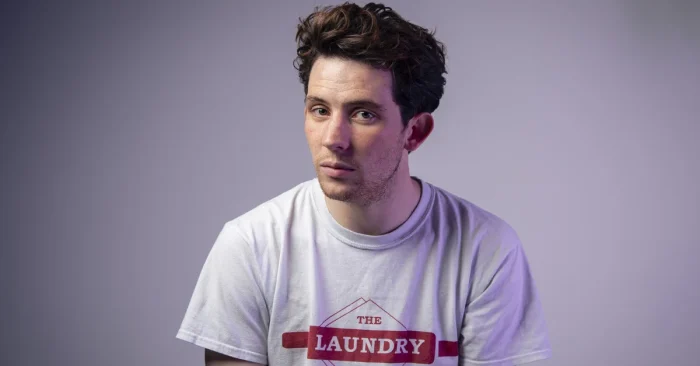 Josh O'Connor Biography