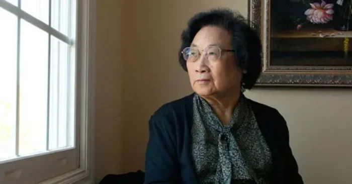 Tu Youyou Biography