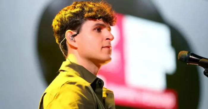 Ezra Koenig Biography