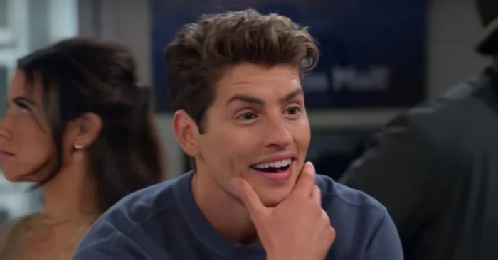 Gregg Sulkin Biography