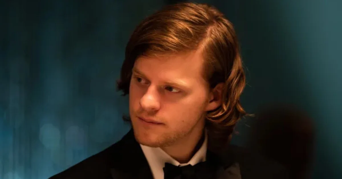 Lucas Hedges Biography