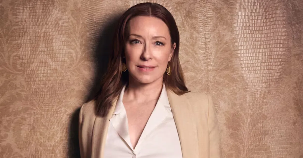 Molly Parker Biography