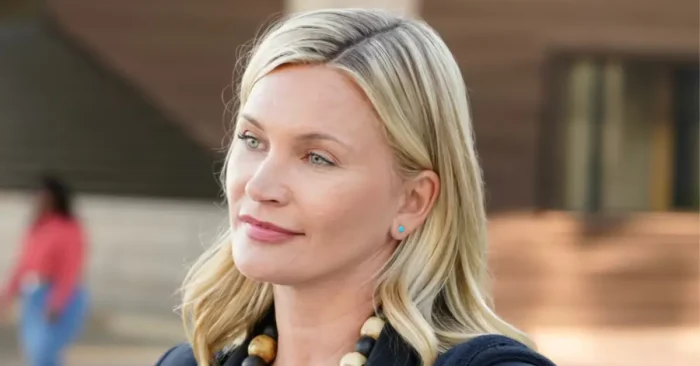 Natasha Henstridge Biography