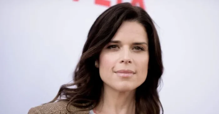 Neve Campbell Biography