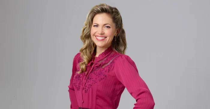 Pascale Hutton Biography