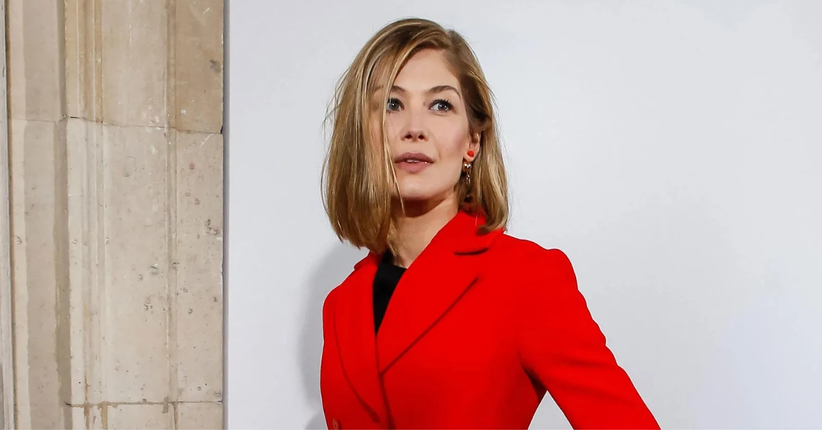 Rosamund Pike Biography