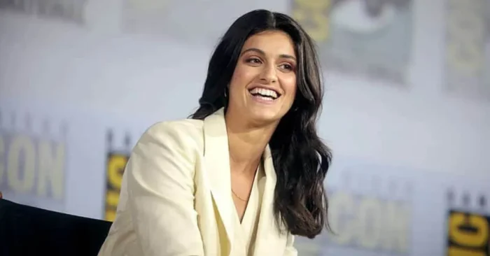 Anya Chalotra Biography