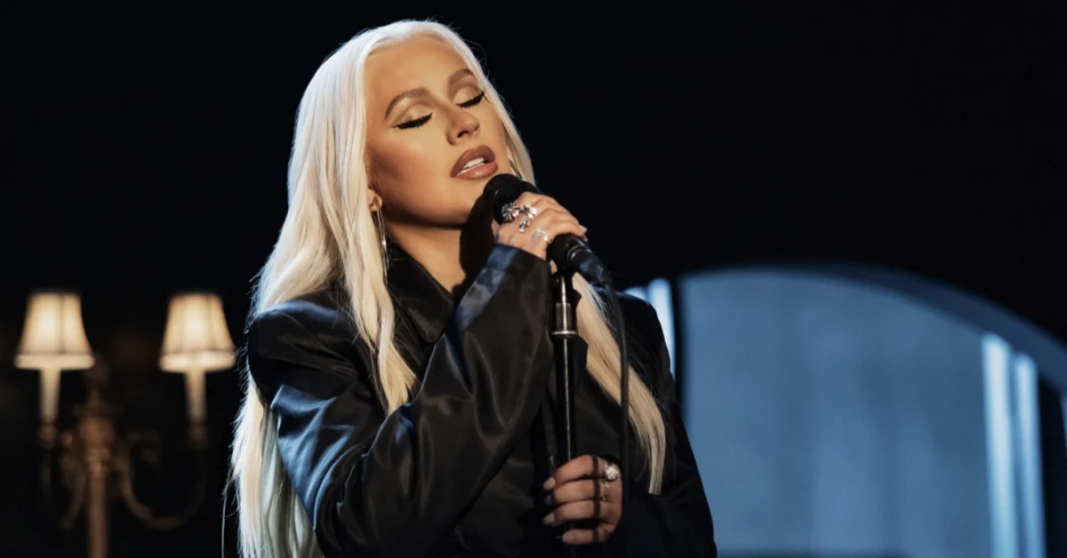 Christina Aguilera Biography