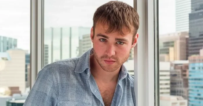 Emory Cohen Biography