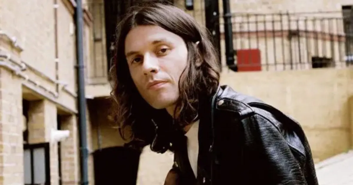 James Bay Biography