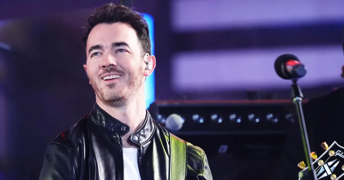 Kevin Jonas Biography