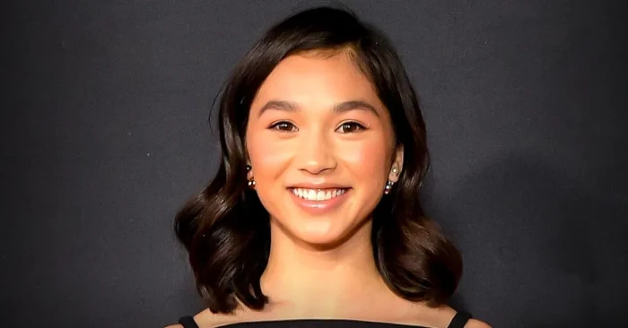 Peyton Elizabeth Lee Biography