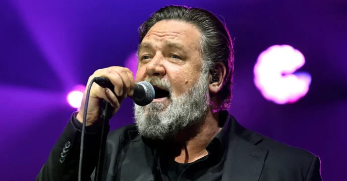 Russell Crowe Biography